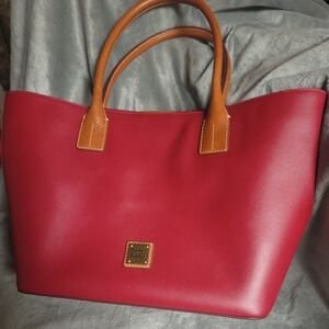 Dooney and Bourke tote